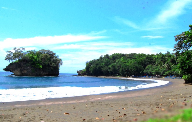 Pantai Madasari Di Pangandaran